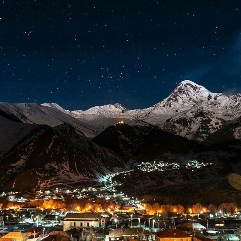 Max Hotel Gogi Alibegashvili คัซเบกี ภายนอก รูปภาพ